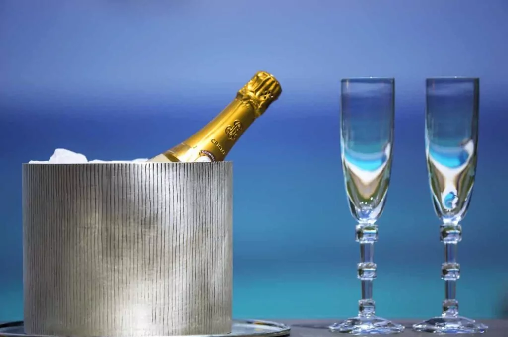 Cristal-Champagne-Leading-Hotel-Greece-1728pixelsOCT2015