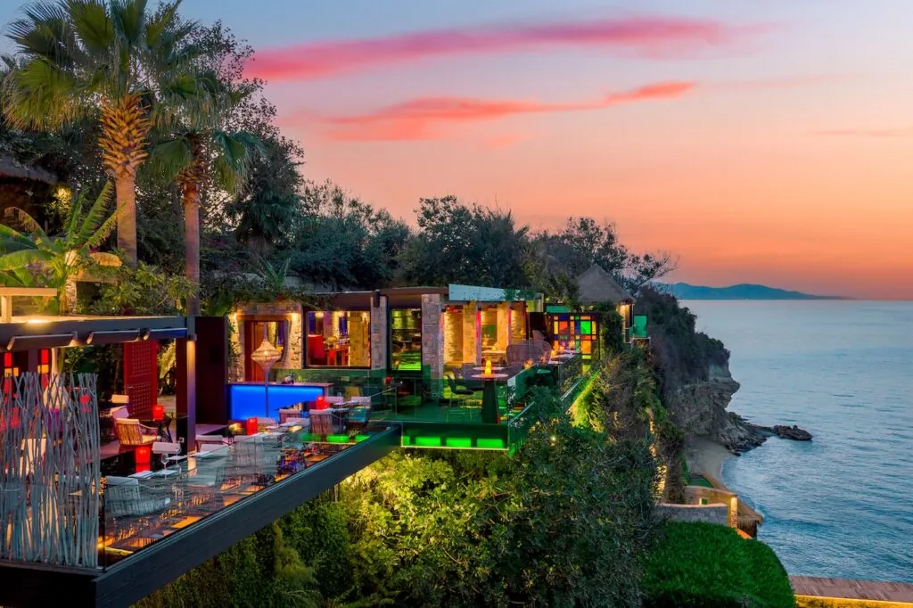 Fine-Dining-Restaurants-Mediterranean-Greek-Maya-Cuisine_srgb-1400pixels-NOV2025_1400pixels