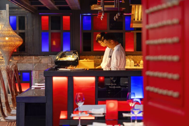 Live-Cooking-At-Porto Zante-Omakase-Experience-1400pixels-MAR2024.
