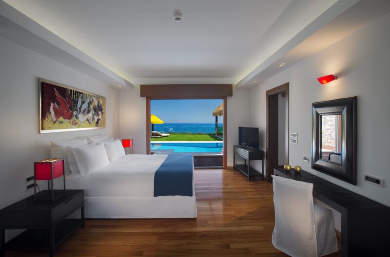 04 – ONE Royal Spa Villa – Bedroom