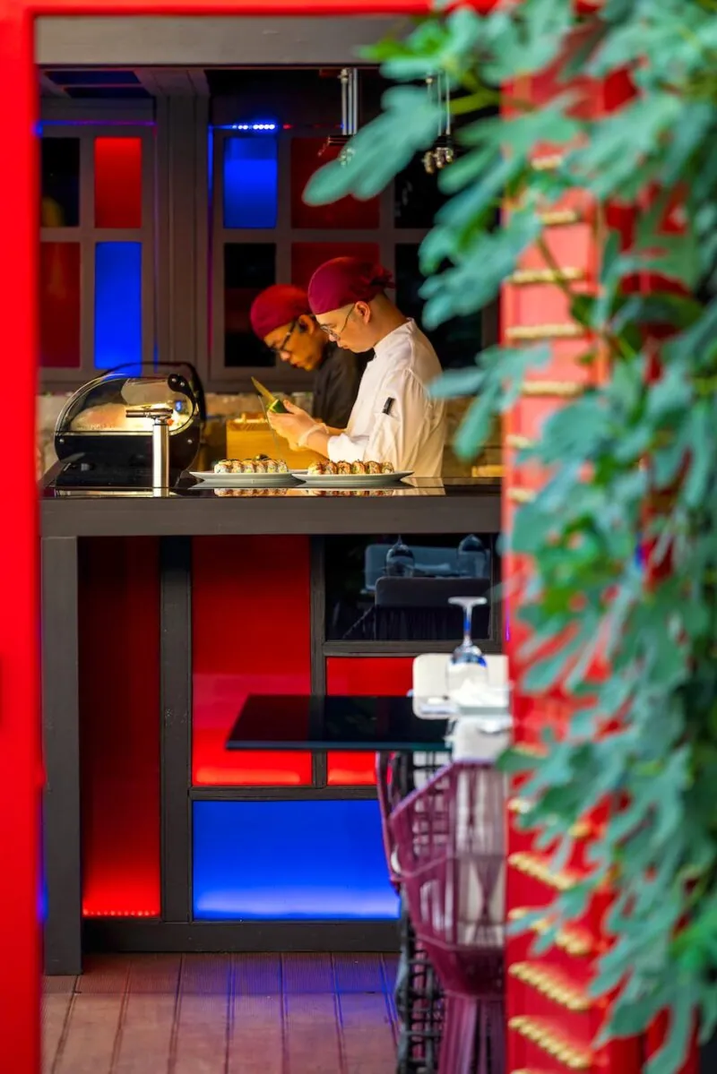 Maya-Live-Asian-Cooking-Europes-Most-Private-Beach-Resort-Porto-Zante_srgb-1400pixels-DEC2025